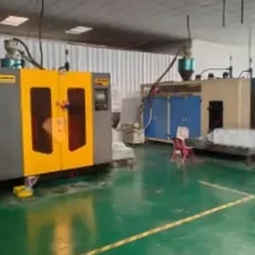 Central control blow moulding at the Jinhua yard cup factory